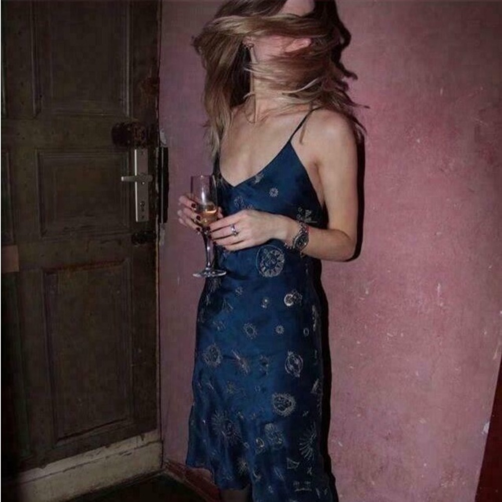 Realisation Par Zodiac Dress